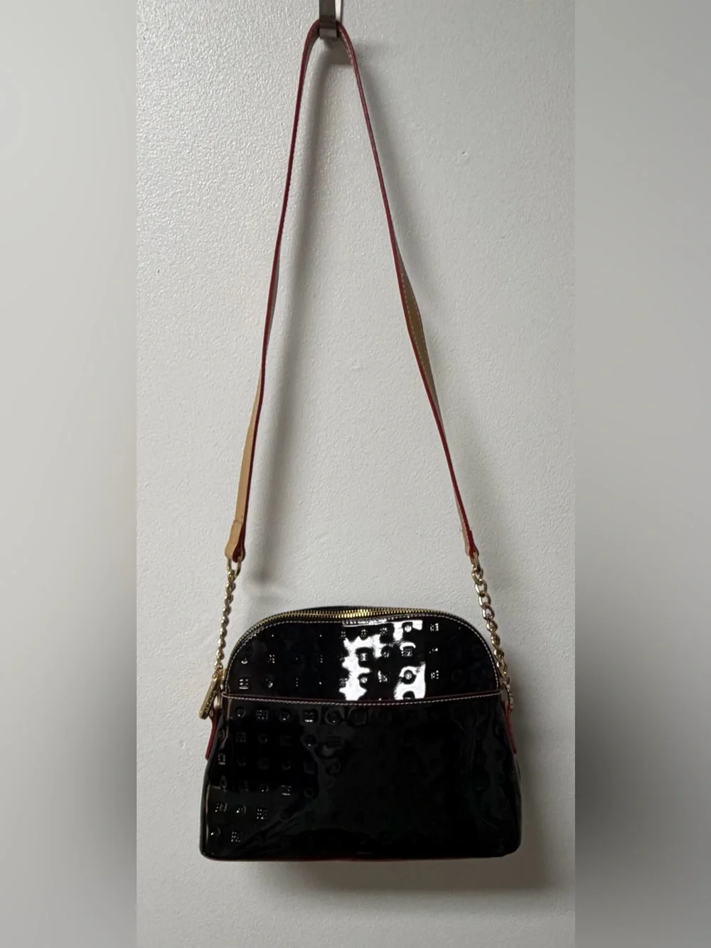 Arcadia Patent Leather Crossbody Purse Bag in Black